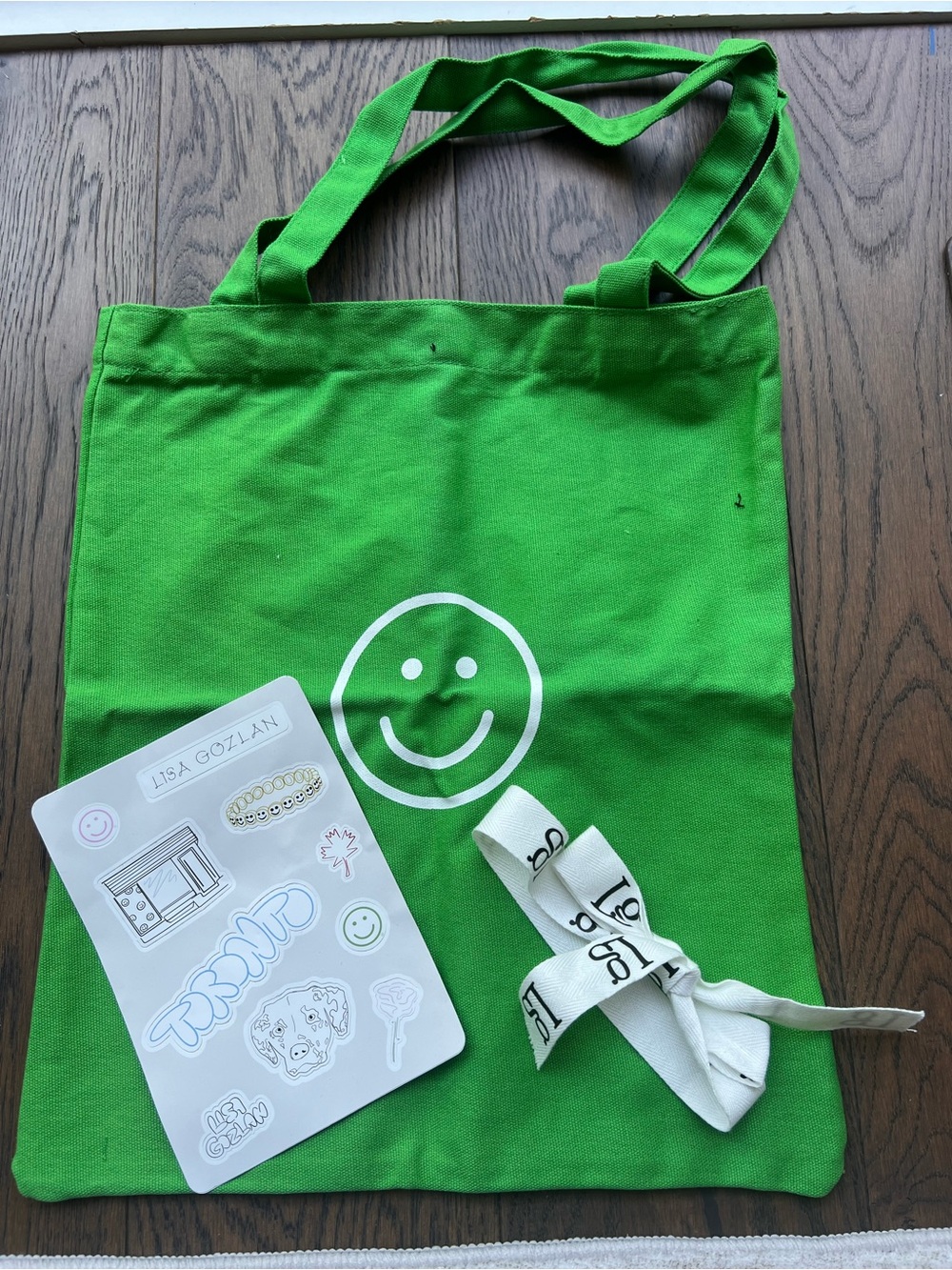 Lisa Gozlan Green Canvas tote bag with Branded Tie and stickers